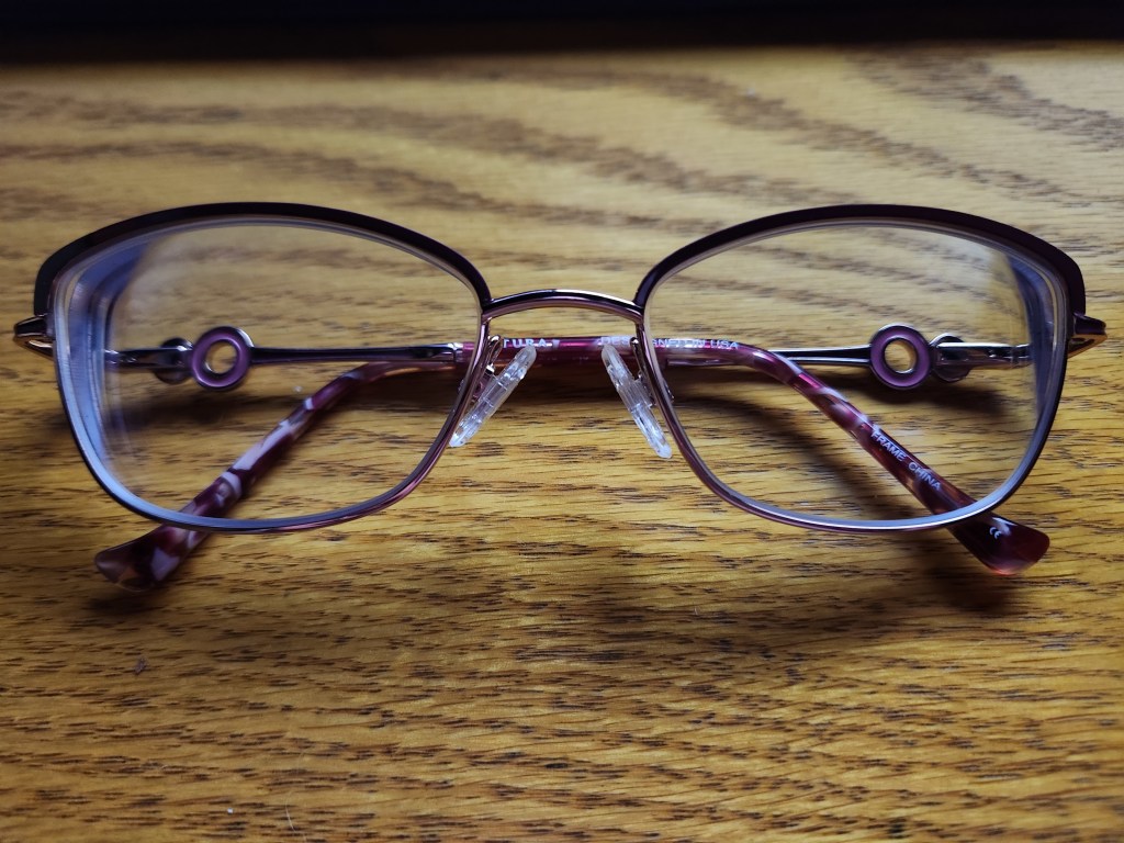 Picture of glasses.